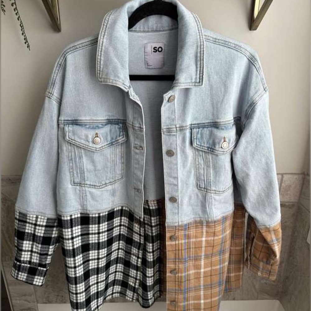 Plaid Contrast Jean Shacket Size XS. Super cool and comfortable!
